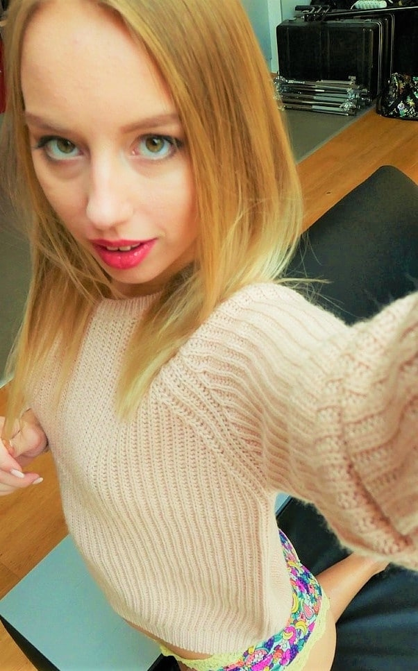 Индивидуалка Алиса  у метро Новочеркасская, путаны СПб - фото 2